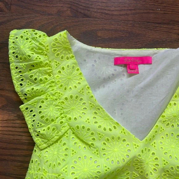 LILLY PULITZER LINA EYELET TOP in BRIGHT LIME - Picture 2 of 3